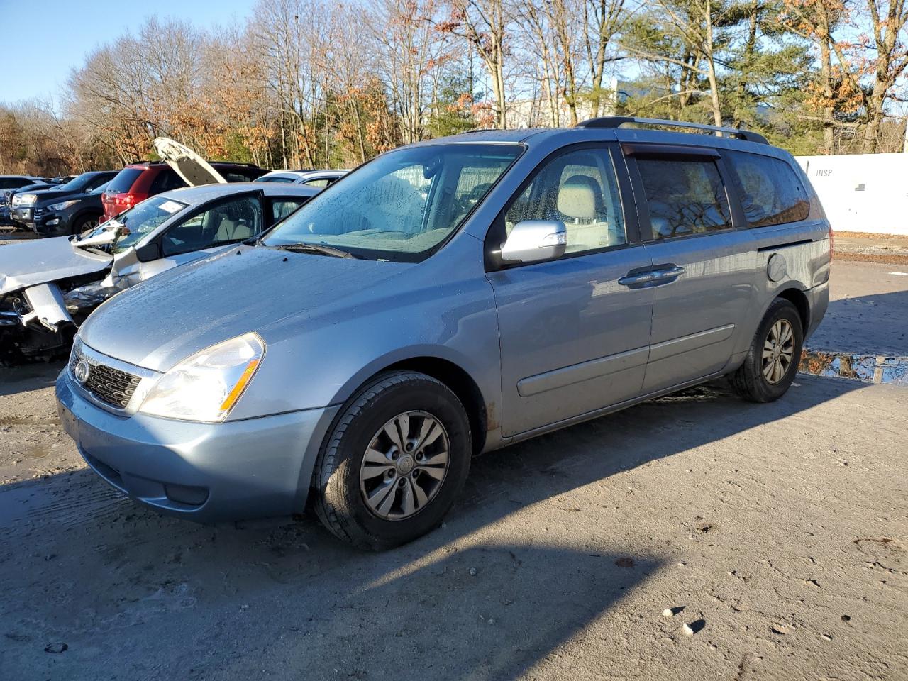2012 Kia Sedona Lx