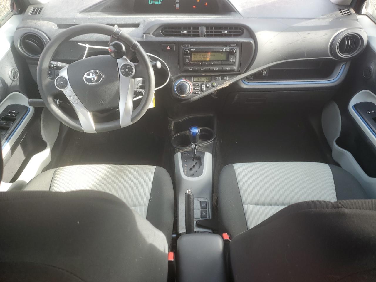 VIN JTDKDTB33D1530081 2013 TOYOTA PRIUS no.8