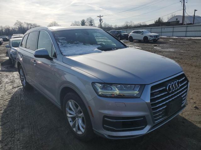  AUDI Q7 2017 Серебристый