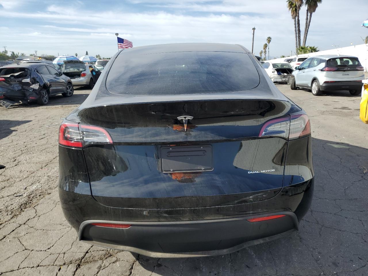 2023 Tesla Model Y VIN: 7SAYGDEE9PA122569 Lot: 85086164