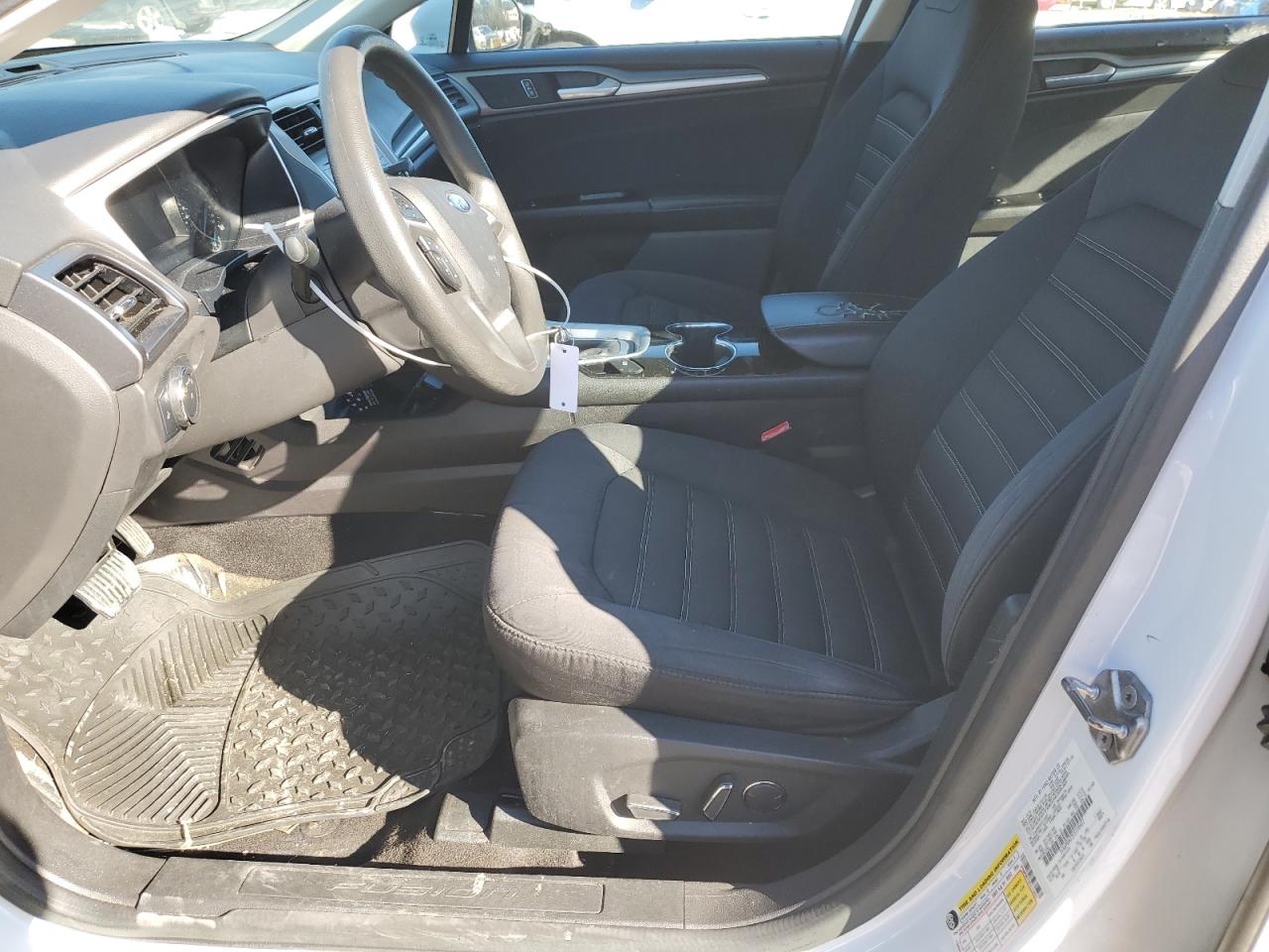 2015 Ford Fusion Se VIN: 1FA6P0H72F5110427 Lot: 82287564