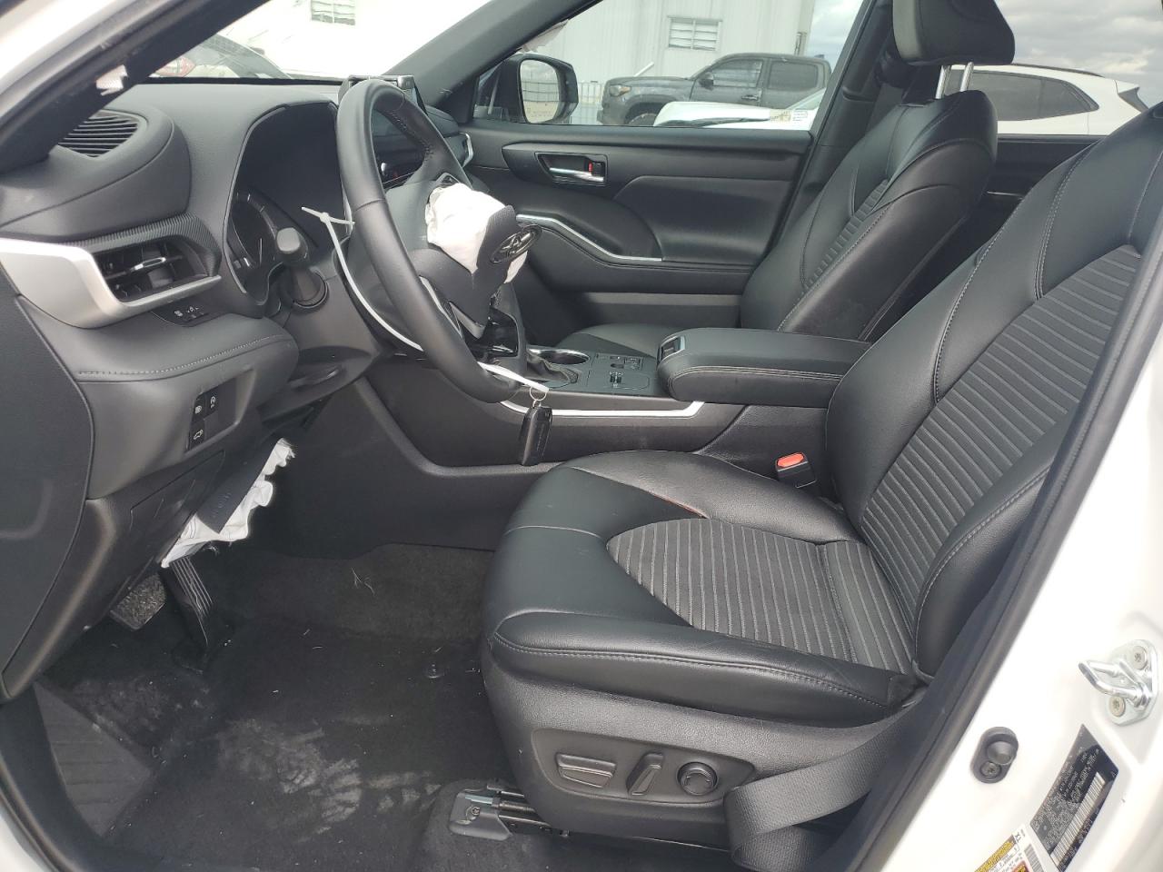 5TDKDRAHXRS537958 TOYOTA HIGHLANDER 2024