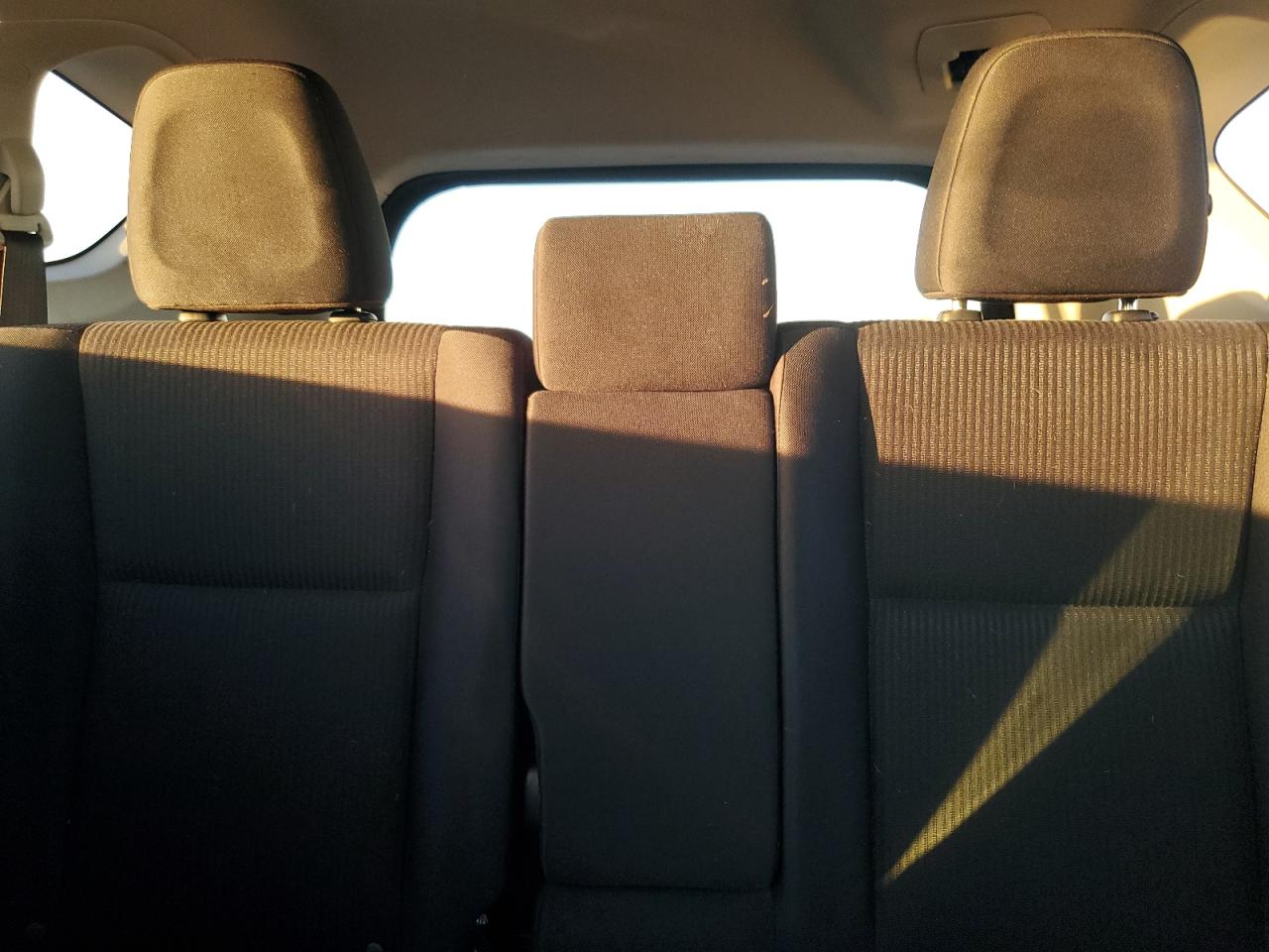 2017 Toyota RAV 4 - Image 10