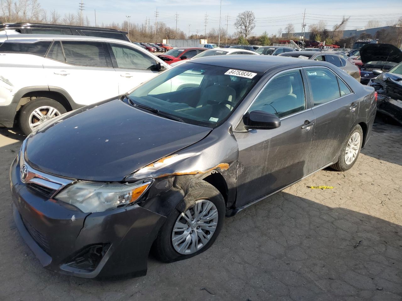 VIN 4T4BF1FKXER375658 2014 TOYOTA CAMRY no.1