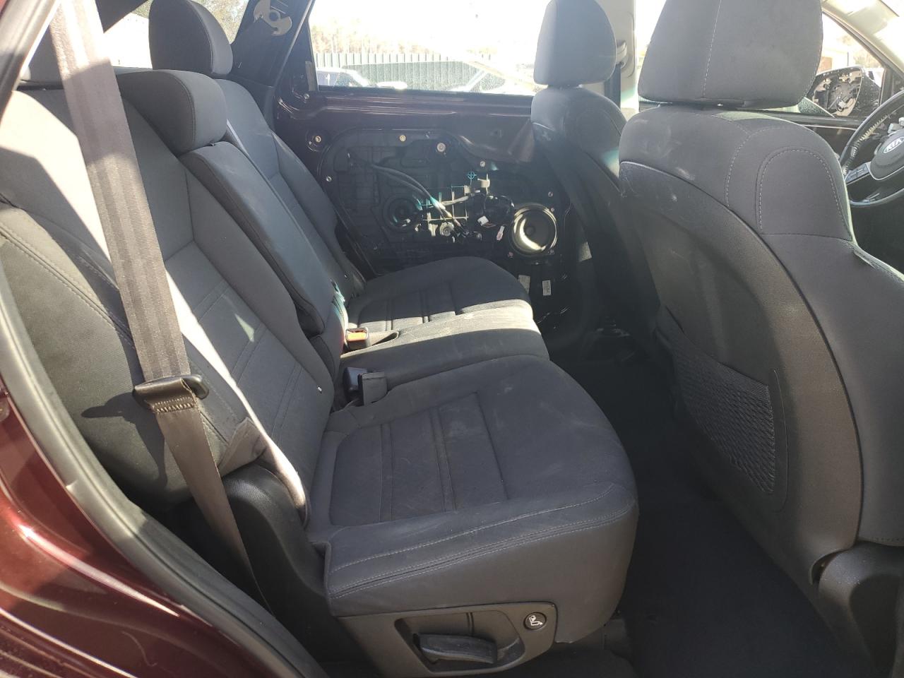 2020 Kia Sorento L VIN: 5XYPG4A36LG633725 Lot: 83960034