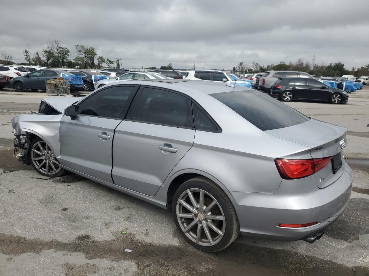 VIN WAUA7GFF6G1027550 2016 AUDI A3 no.2