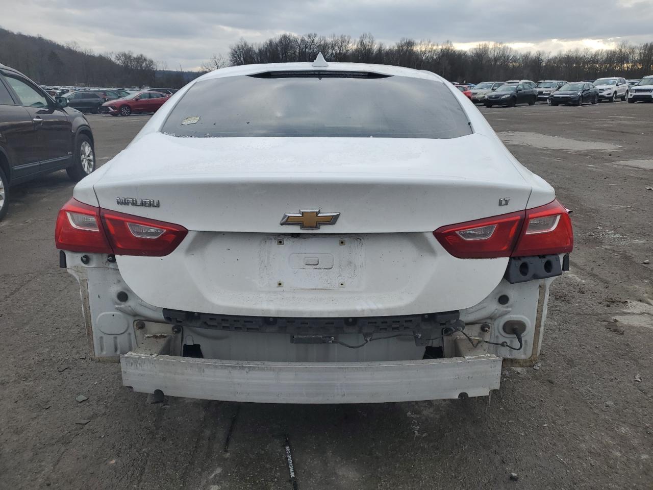 2016 Chevrolet Malibu - Image 6