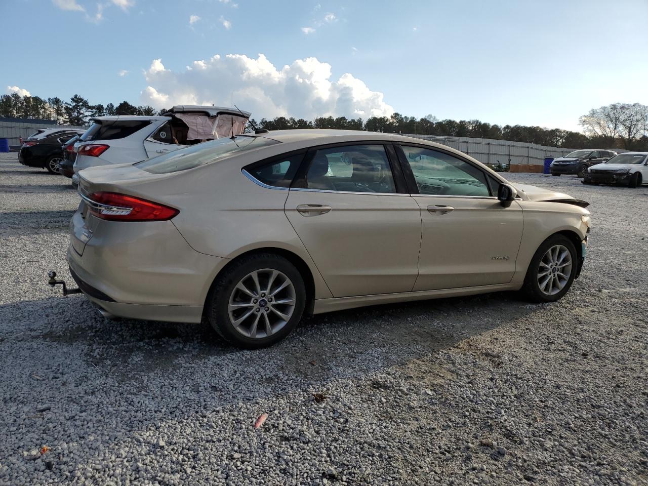 VIN 3FA6P0LU9HR354993 2017 FORD FUSION no.3