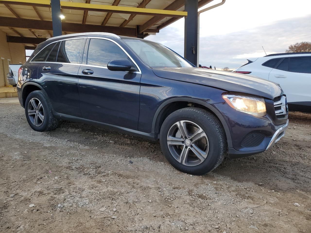 2017 Mercedes-Benz GLC - Image 4