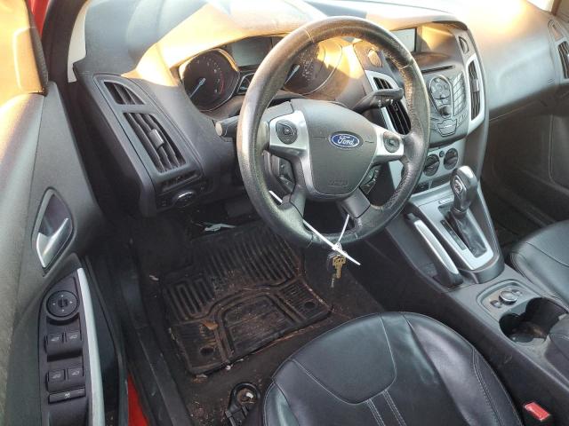 Седаны FORD FOCUS 2013 Красный