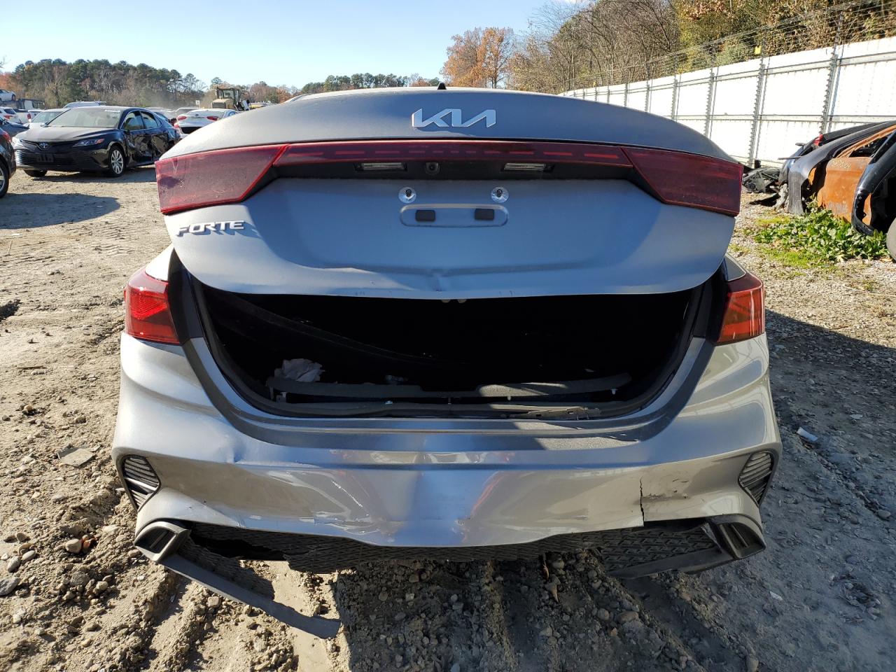 2024 Kia Forte - Image 6