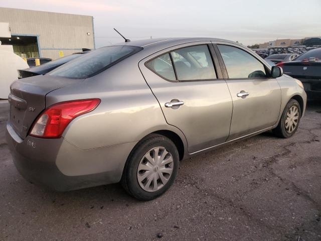  NISSAN VERSA 2012 Серебристый