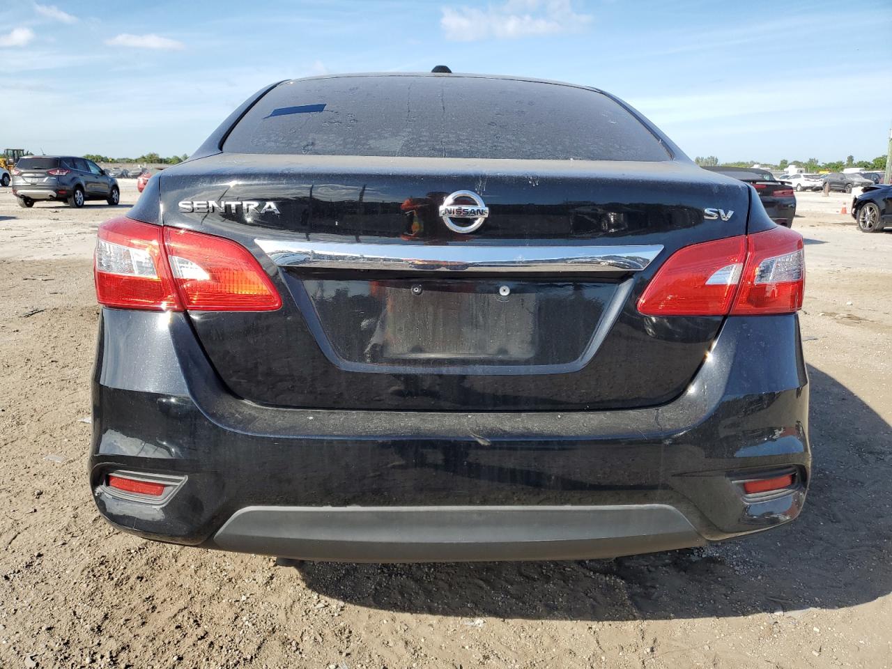 2017 Nissan Sentra - Image 6