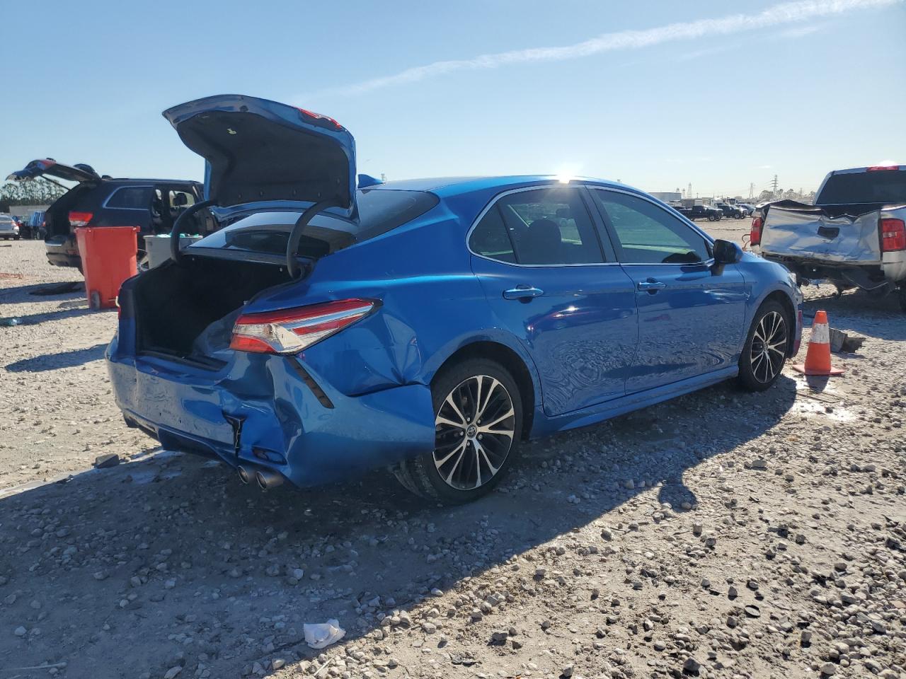 2020 Toyota Camry - Image 3