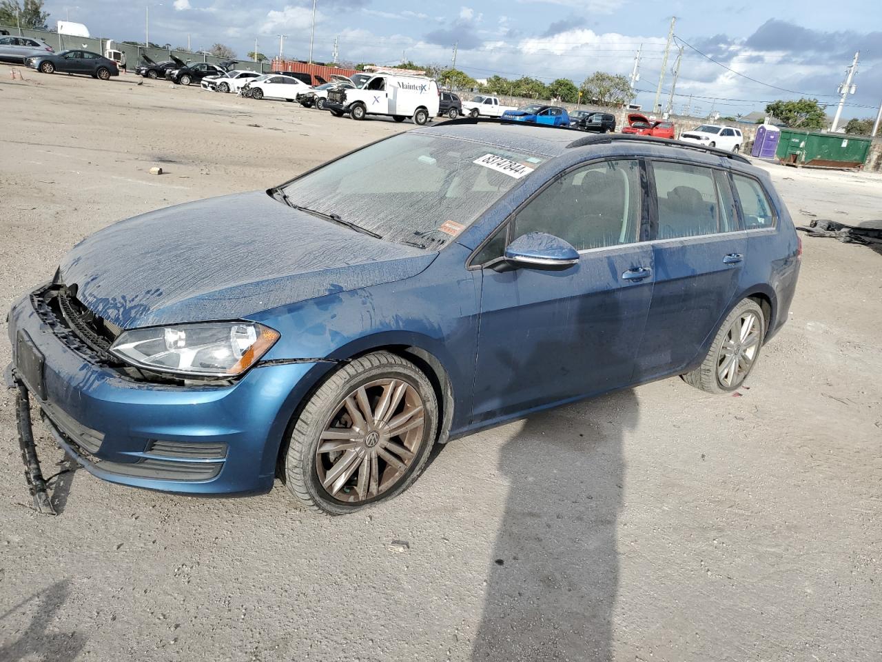 2016 Volkswagen Golf - Image 1