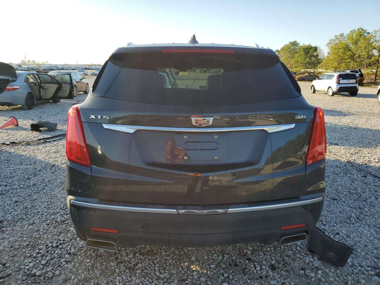 2017 Cadillac XT5 - Image 6