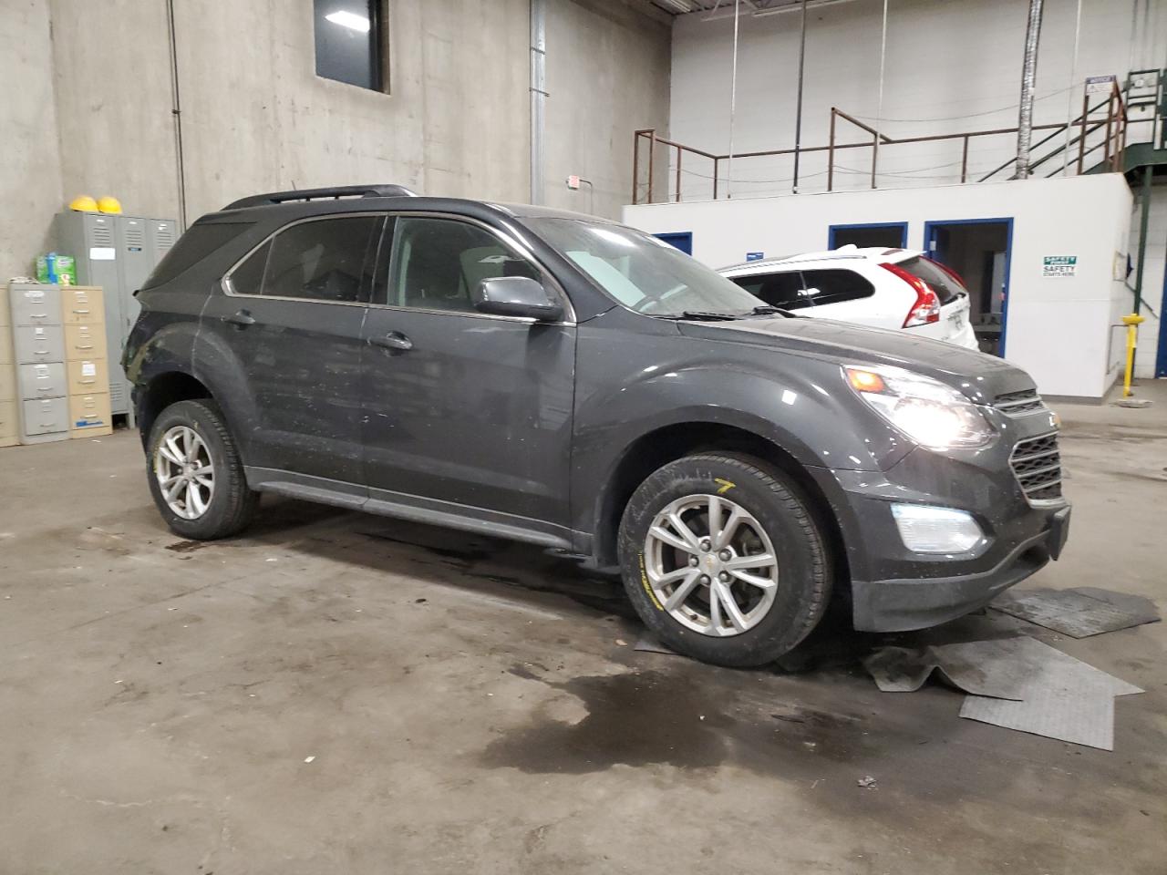 2017 Chevrolet Equinox - Image 4