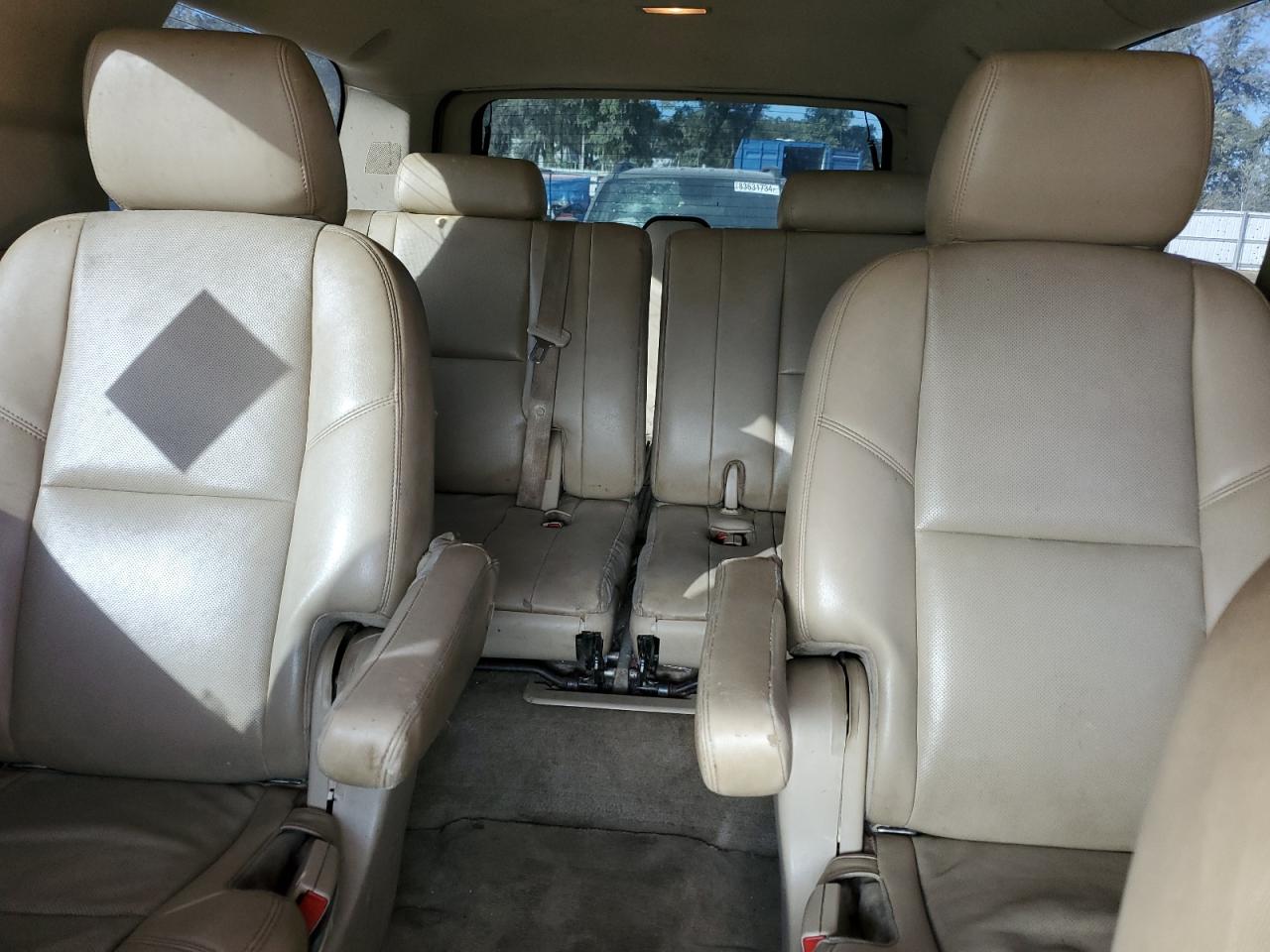 2013 GMC Yukon - Image 10