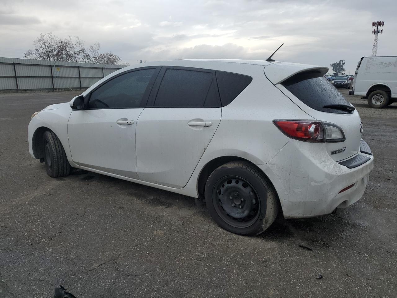 VIN JM1BL1LP3D1837663 2013 MAZDA 3 no.2