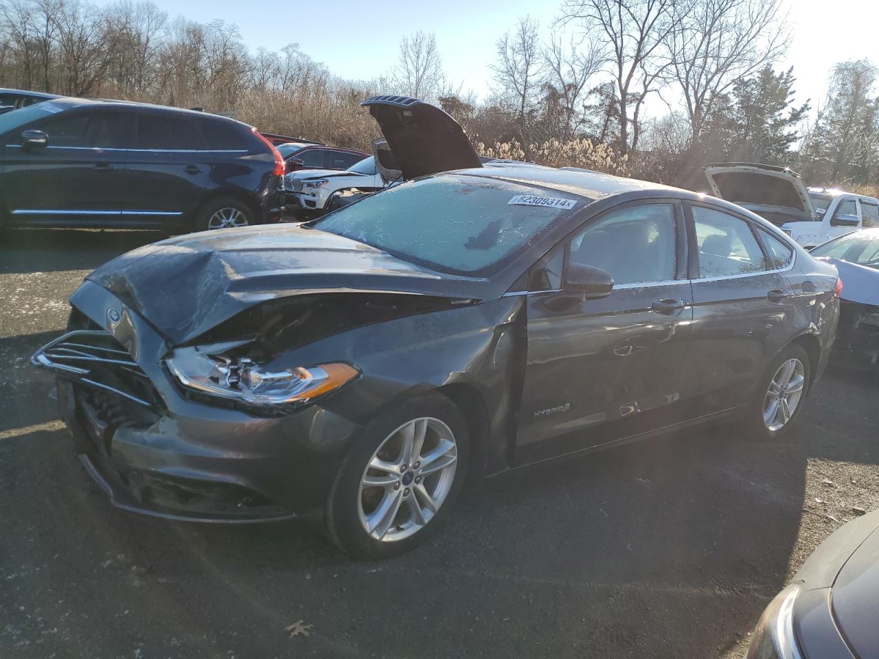 VIN 3FA6P0UU8JR122857 2018 FORD FUSION no.1