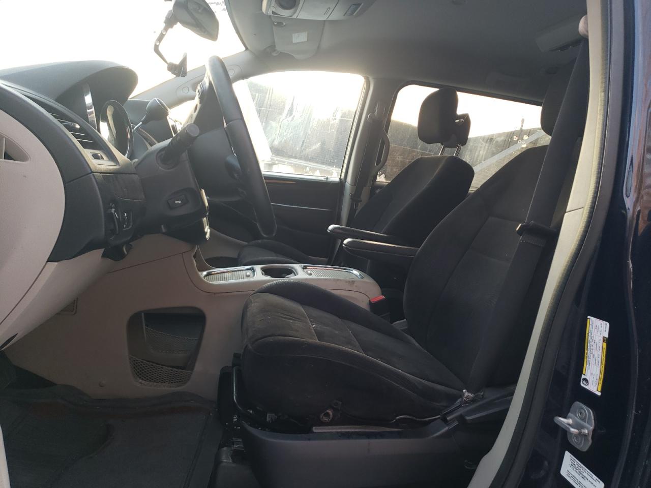 2013 Dodge Caravan - Image 7