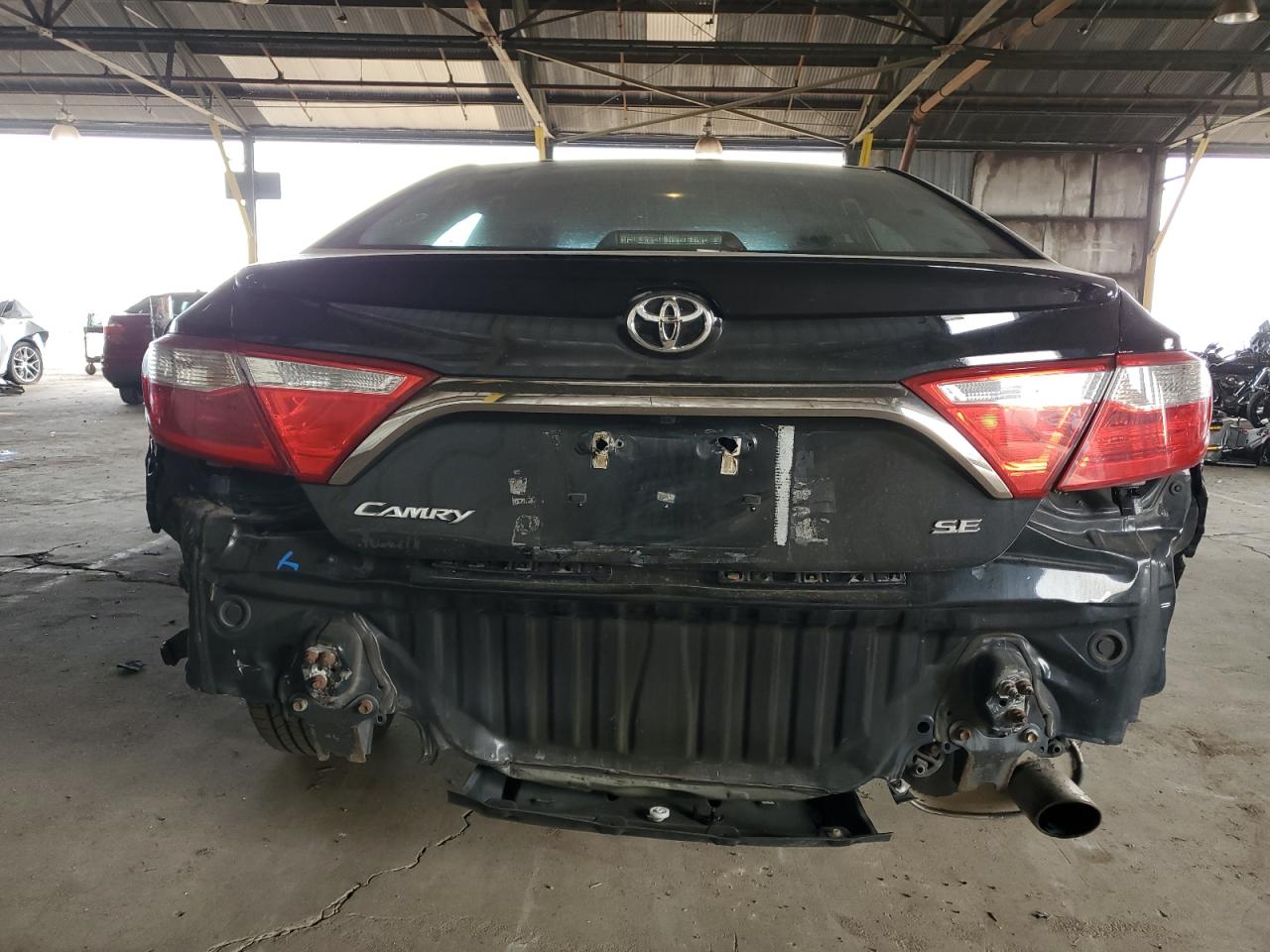 VIN 4T1BF1FK9GU519536 2016 TOYOTA CAMRY no.6