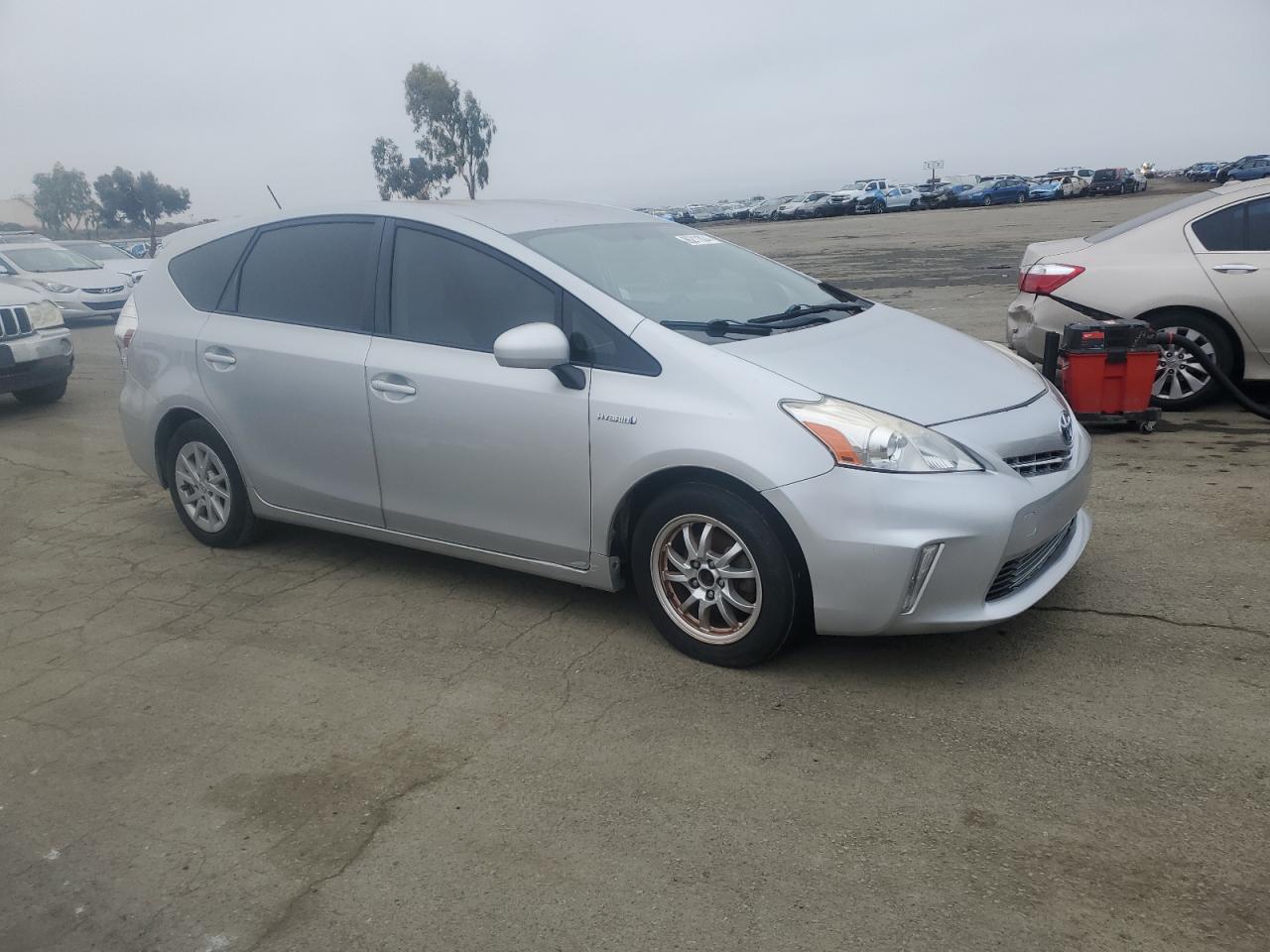 VIN JTDZN3EU0EJ001978 2014 TOYOTA PRIUS no.4