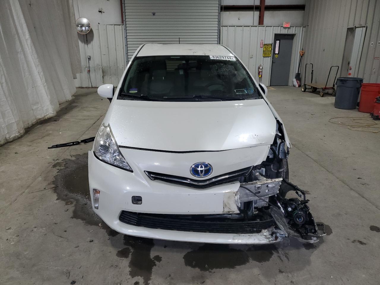 VIN JTDZN3EU3EJ001490 2014 TOYOTA PRIUS no.5