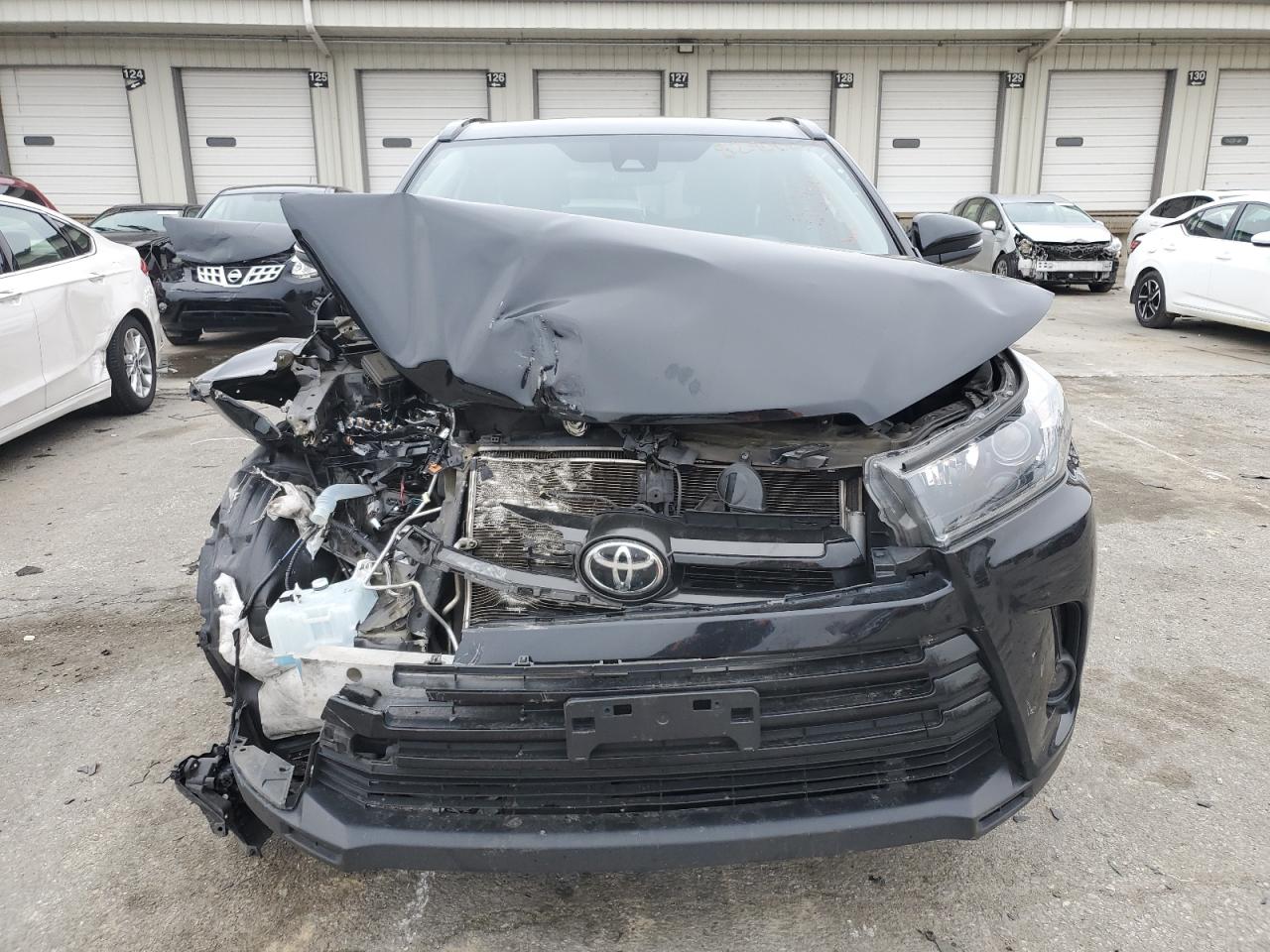 2019 Toyota Highlander - Image 5