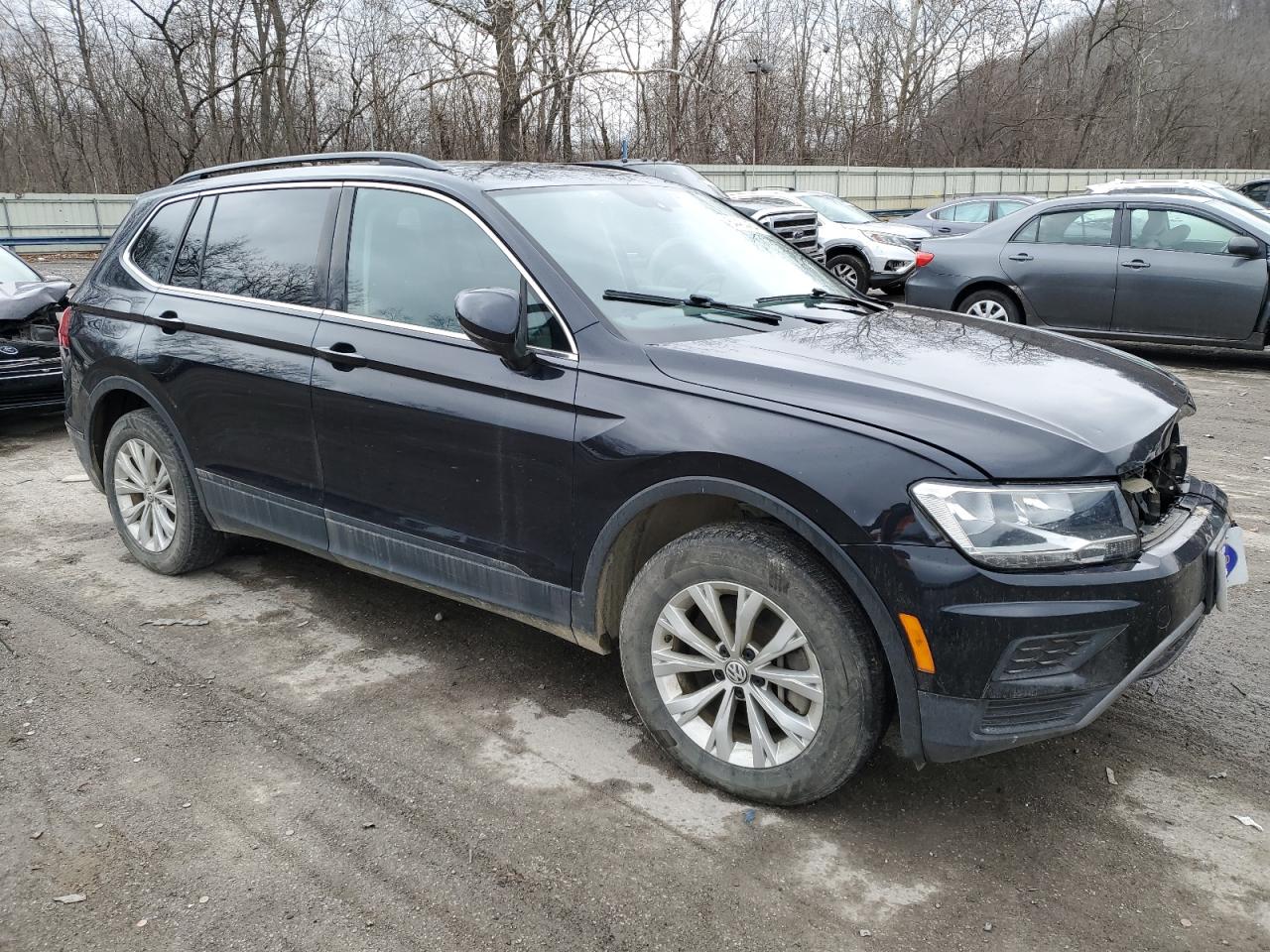 VIN 3VV2B7AX2KM077557 2019 VOLKSWAGEN TIGUAN no.4