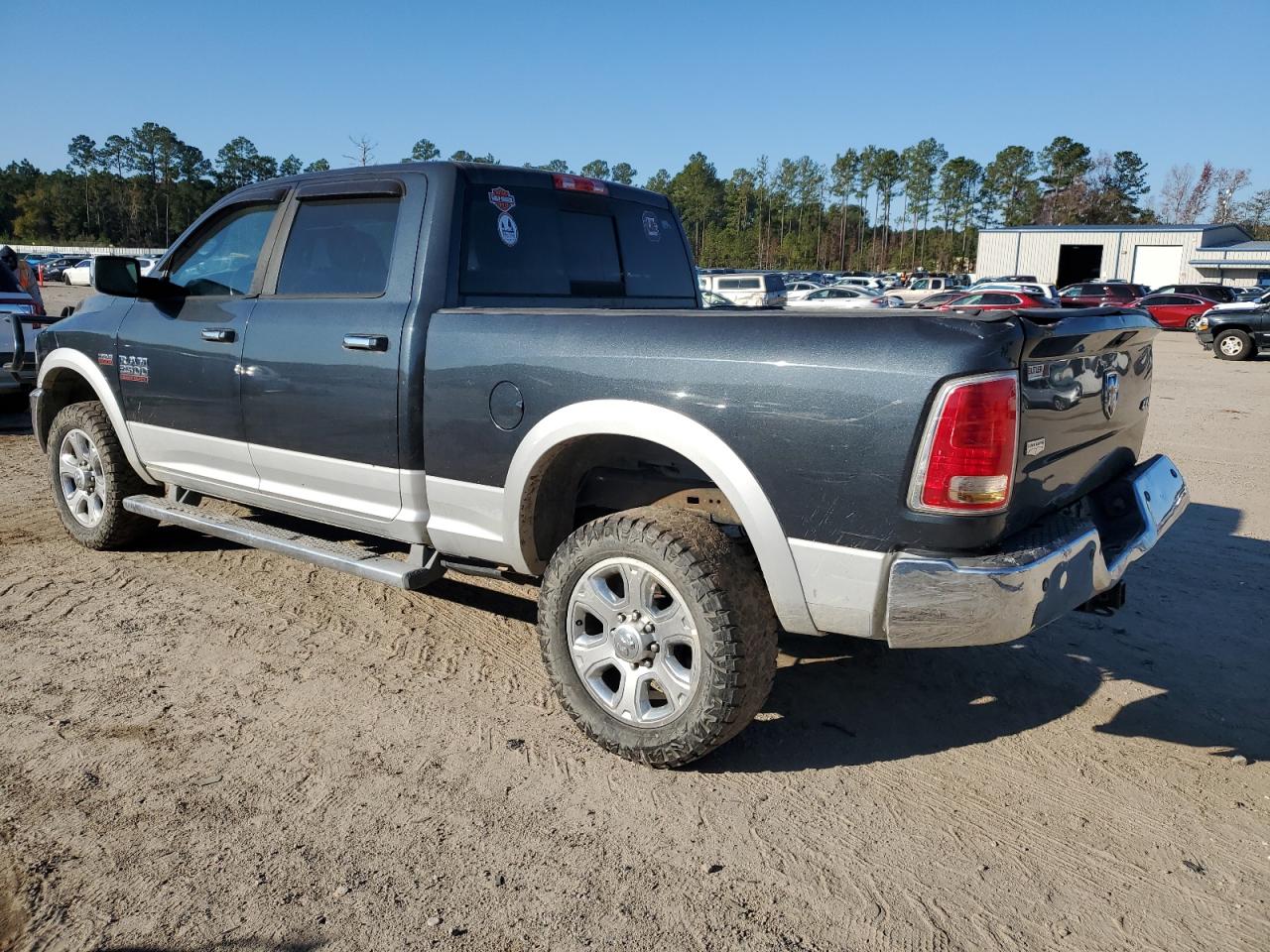 2014 RAM 2500 - Image 2