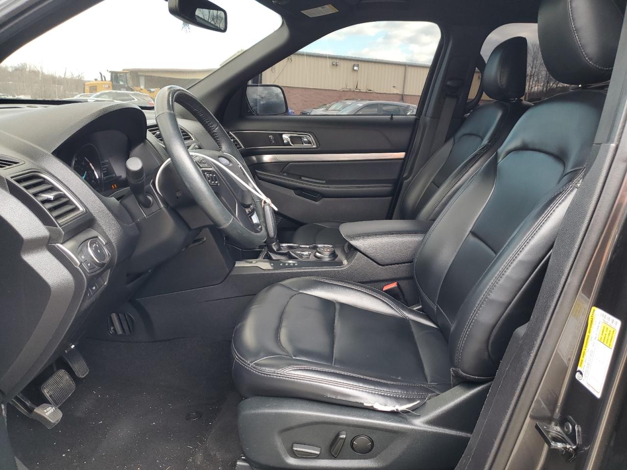 2019 Ford Explorer - Image 7