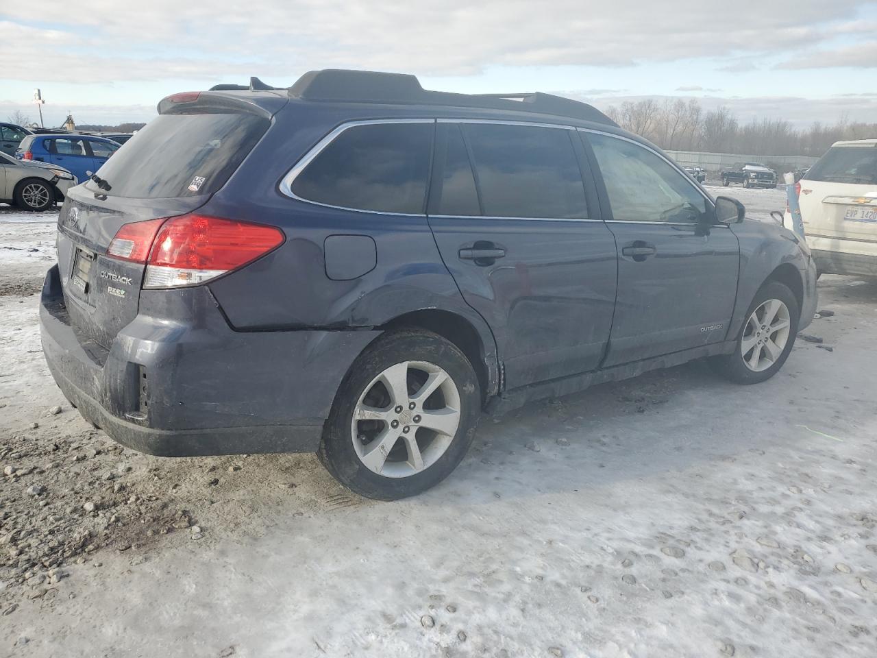 2014 Subaru Outback - Image 3