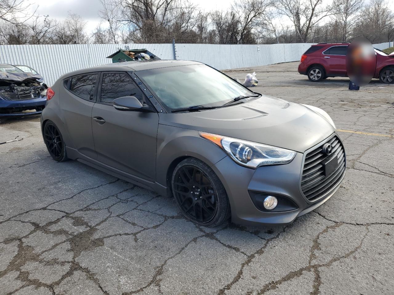 2013 Hyundai Veloster - Image 4