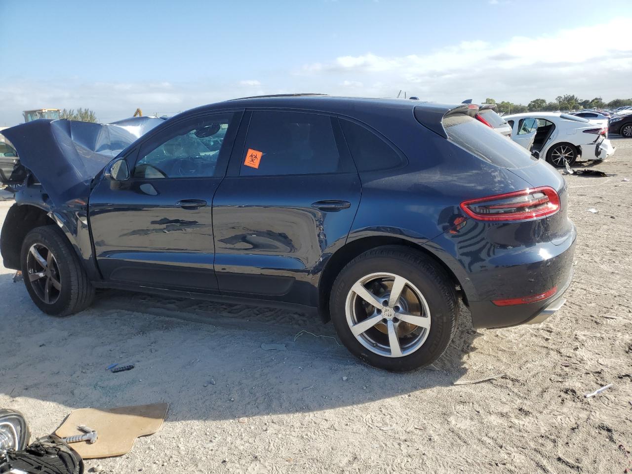 VIN WP1AA2A5XHLB81608 2017 PORSCHE MACAN no.2