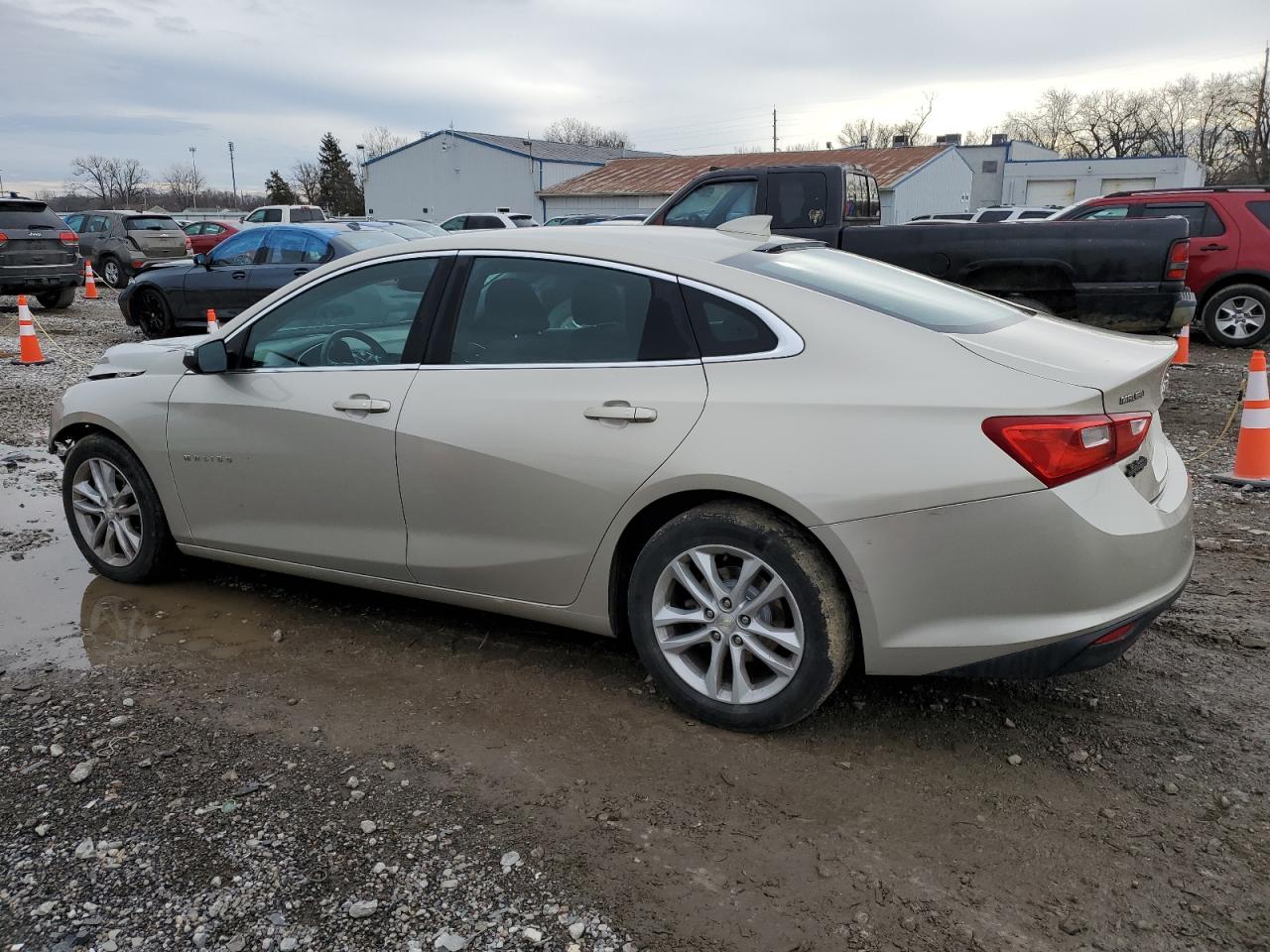 VIN 1G1ZE5ST7GF224539 2016 CHEVROLET MALIBU no.2