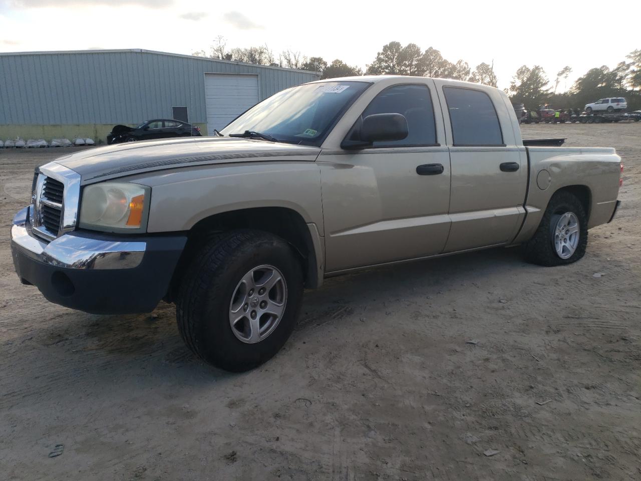 2005 Dodge Dakota - Image 1