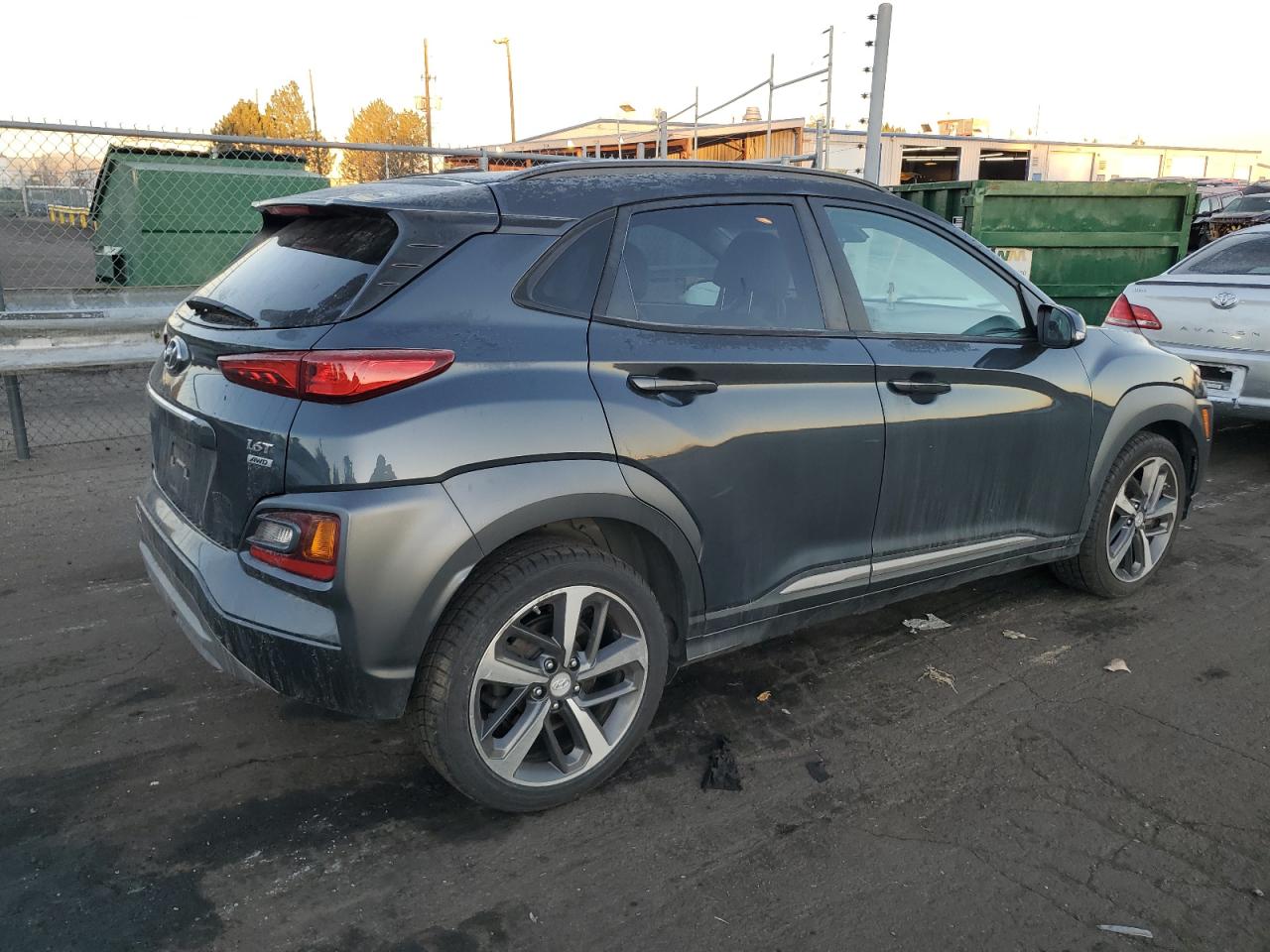 VIN KM8K3CA5XJU067416 2018 HYUNDAI KONA no.3