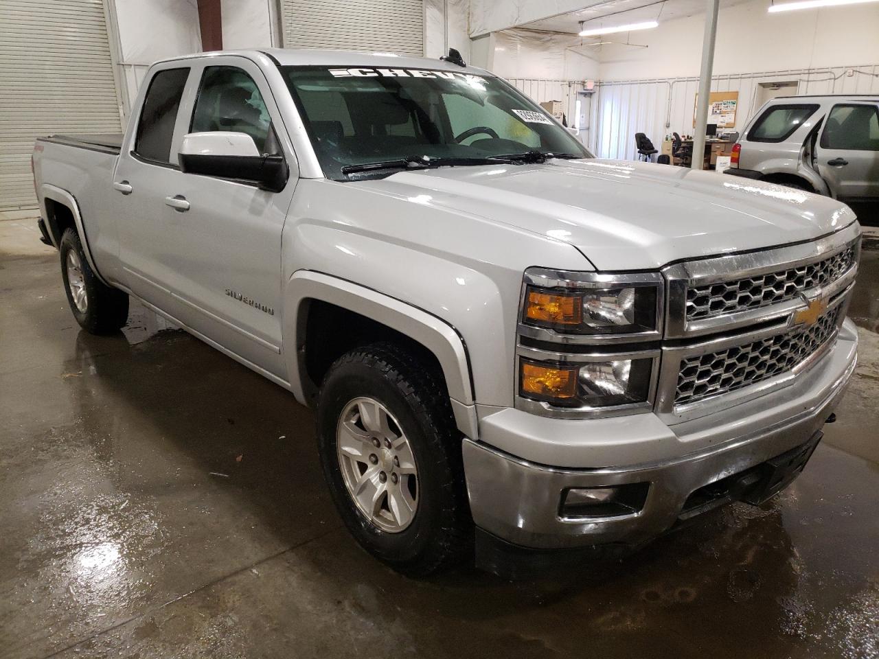 VIN 1GCVKREH0FZ415097 2015 CHEVROLET All Models no.4