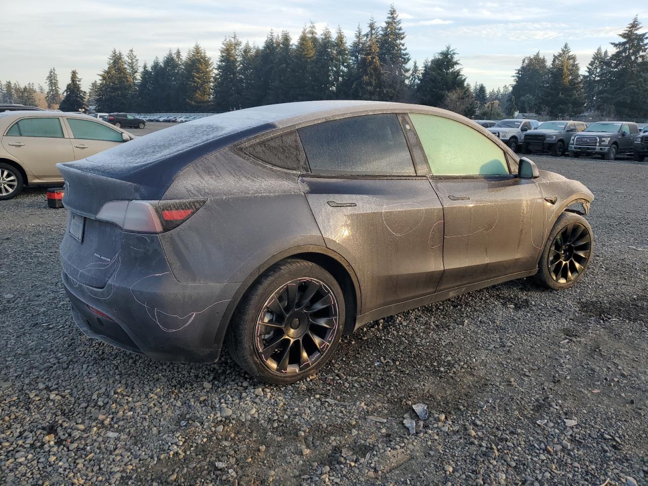 VIN 7SAYGAEE0NF342178 2022 TESLA MODEL Y no.3