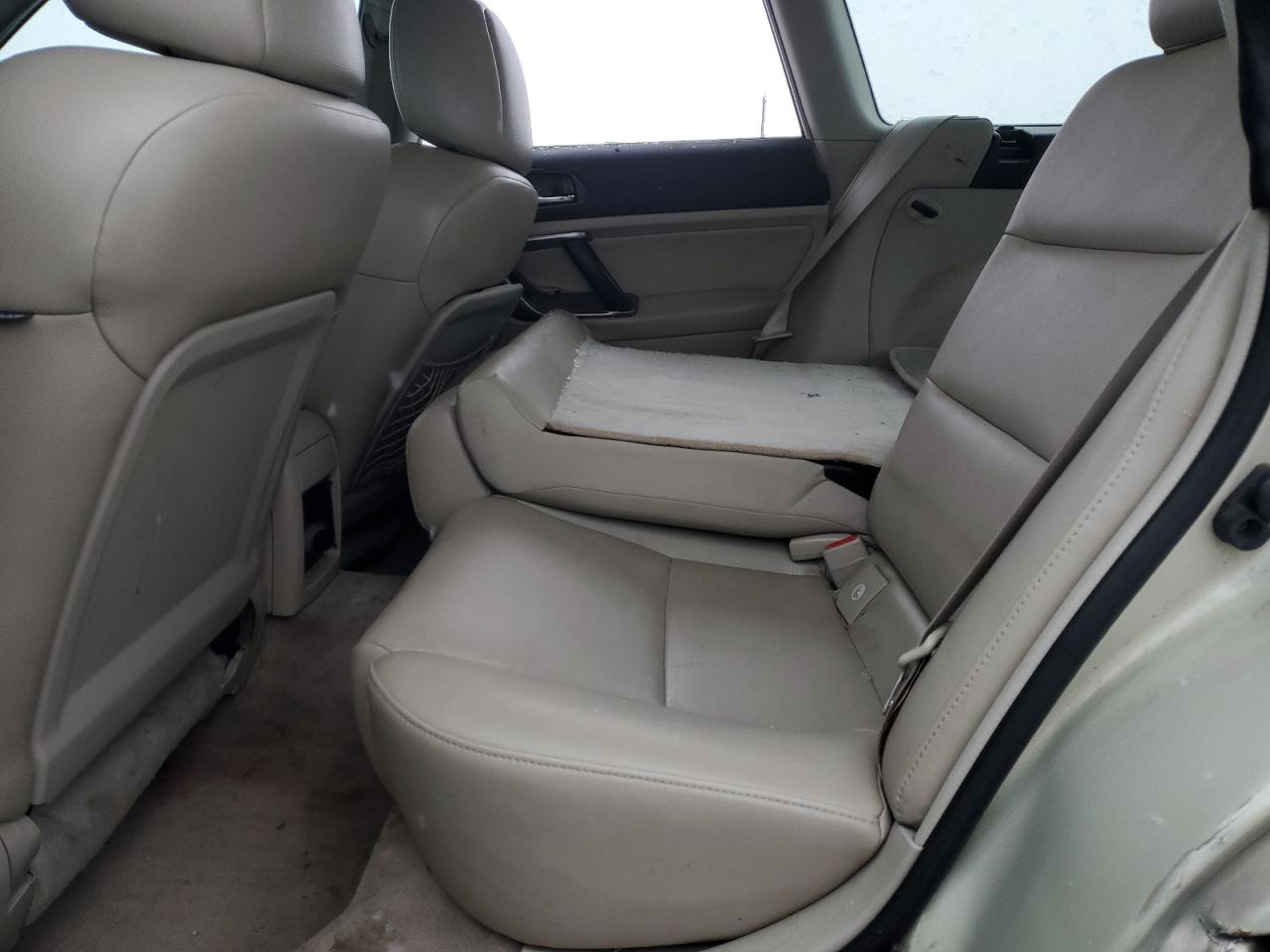 2007 Subaru Outback - Image 11