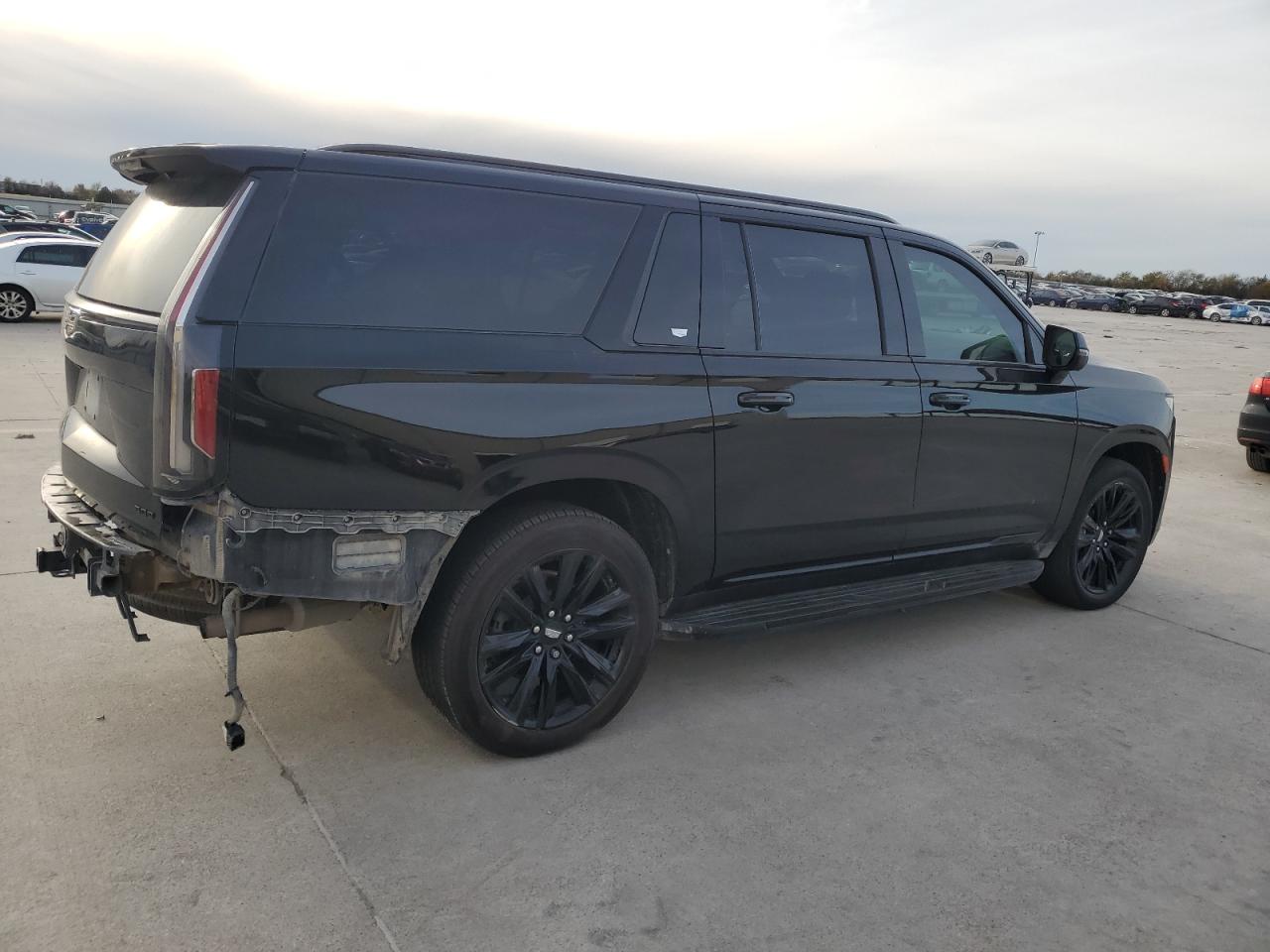 2021 Cadillac Escalade - Image 3