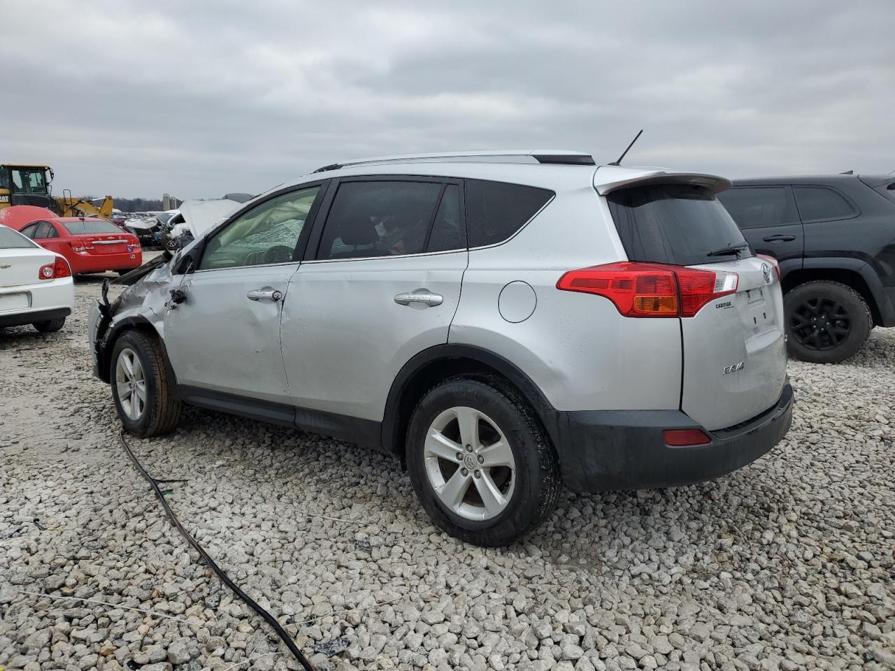 VIN JTMWFREV3DD014975 2013 TOYOTA RAV4 no.2