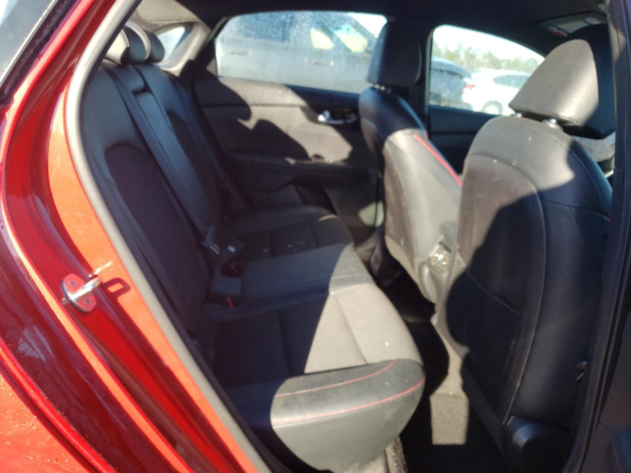 2021 Kia Forte - Image 10
