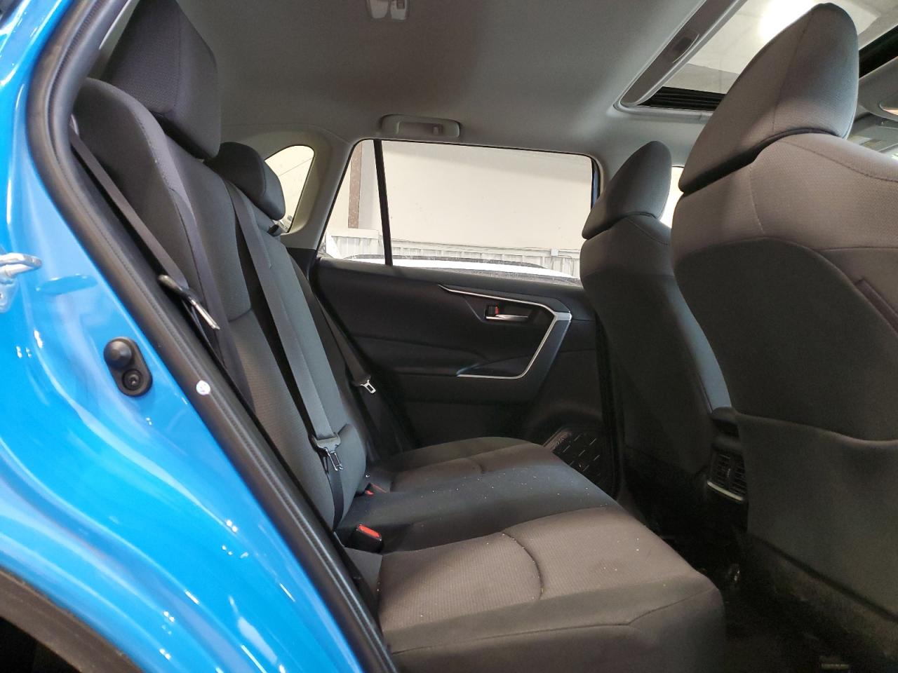 2019 Toyota RAV 4 - Image 11