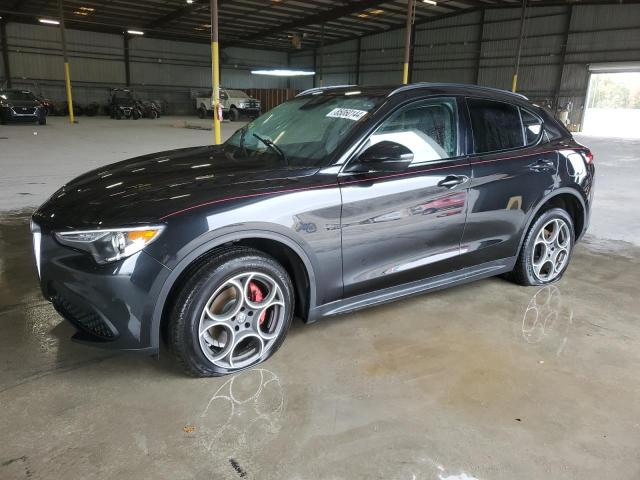 2018 Alfa Romeo Stelvio Sport