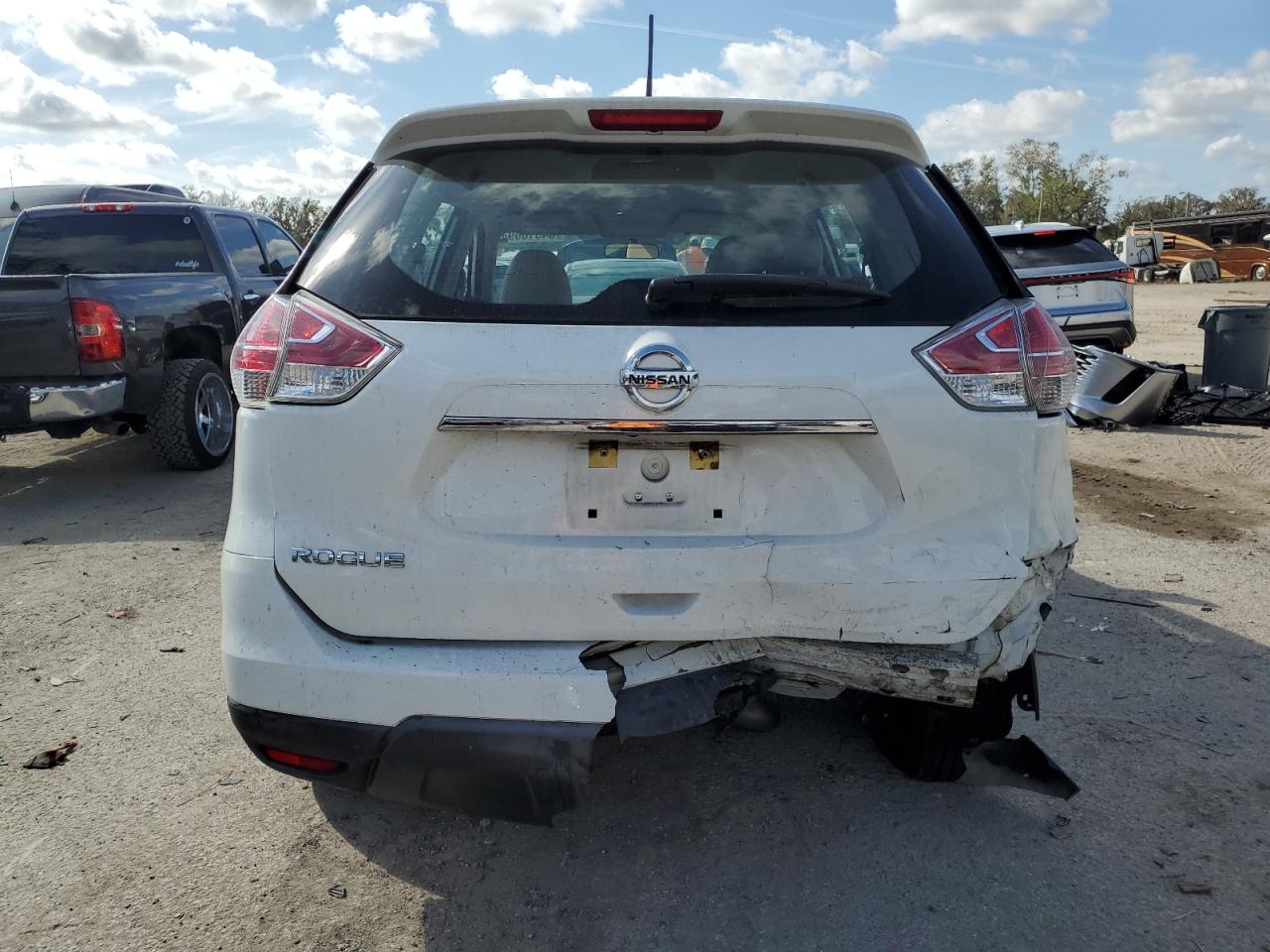 VIN KNMAT2MT7GP680444 2016 NISSAN ROGUE no.6