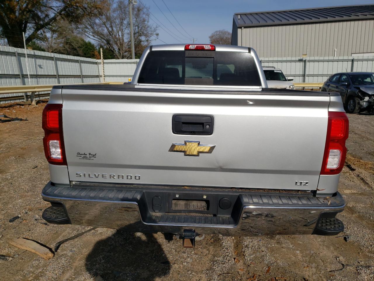 2017 Chevrolet Silverado - Image 6