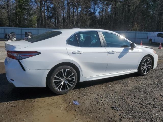  TOYOTA CAMRY 2018 White