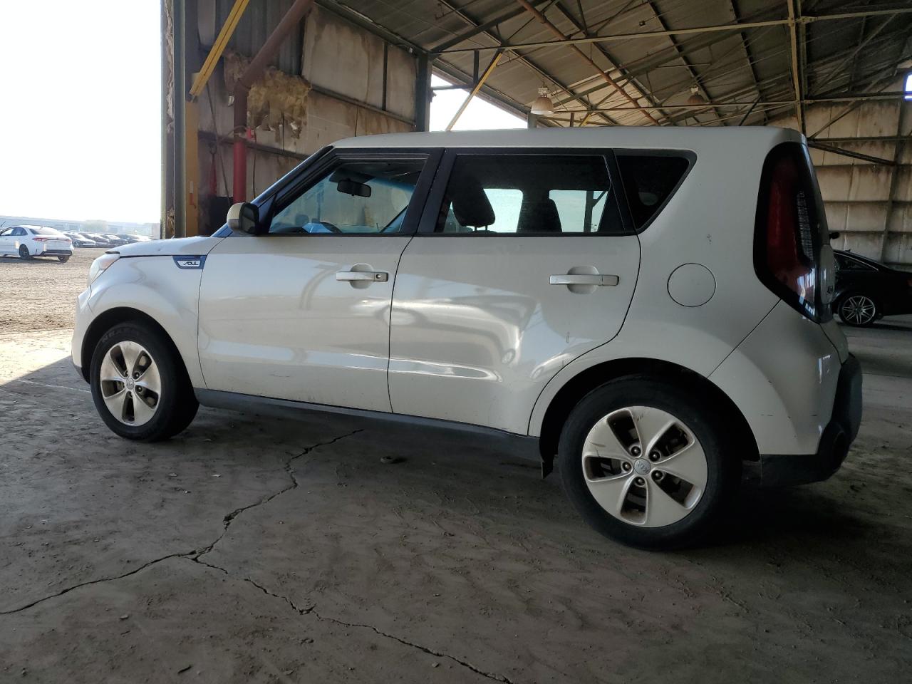 VIN KNDJN2A20F7228579 2015 KIA SOUL no.2